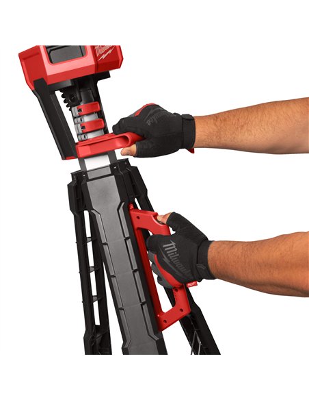 Proiector turn M18 - Milwaukee - M18 SAL2-502B - cod 4933492903