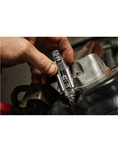 Cheie tubulară 3/8 magnetica pentru bujie de 16mm [4932480676] 